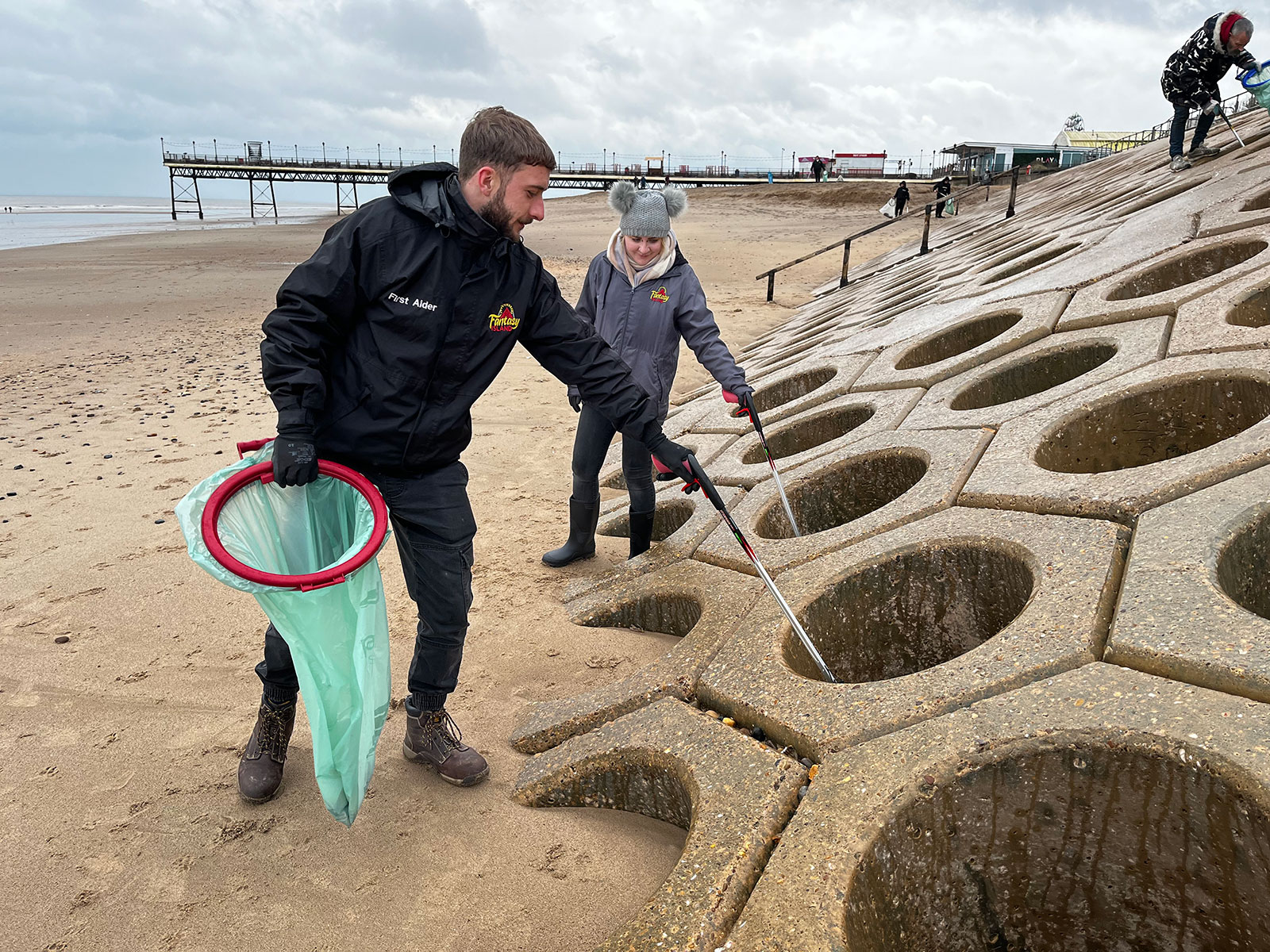 Fantasy Island and Skegness Pier host Successful Beach CleanUp event